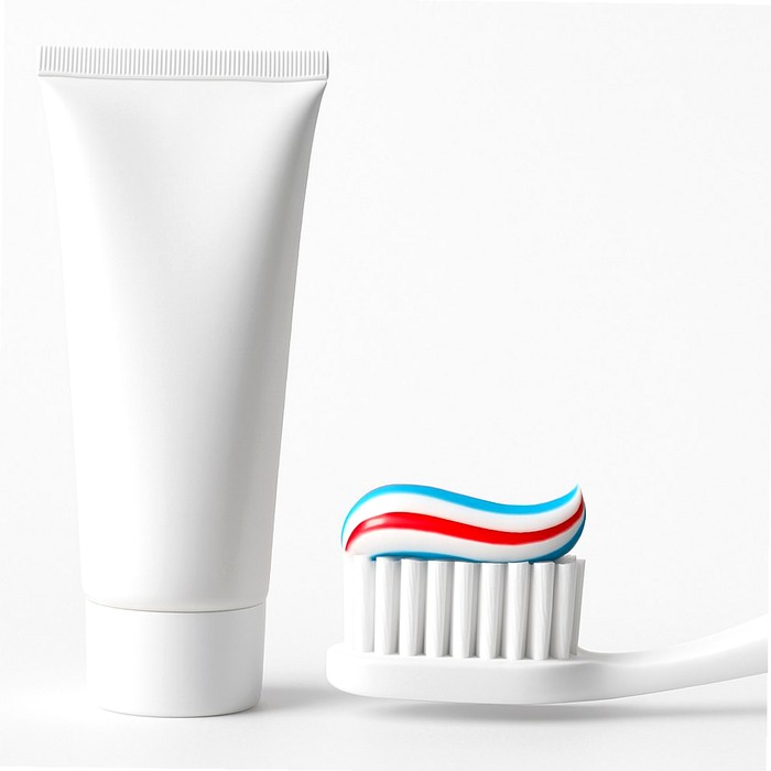 Curaprox be you challenger gin tonic e cachi dentifricio 10 ml main product photo